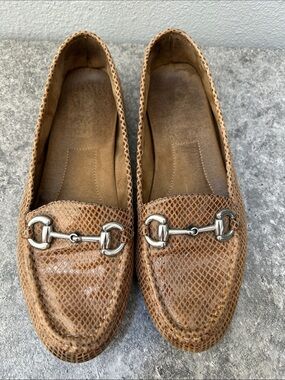 A2 By Aerosoles Tan Loafers with Silver Horsebit 9